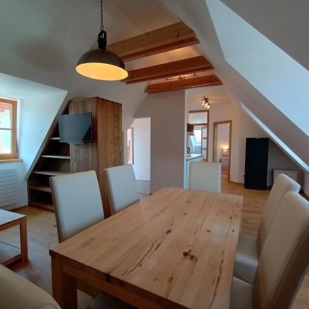 Apartmány Malý mnich Mníšek pod Brdy Exterior foto