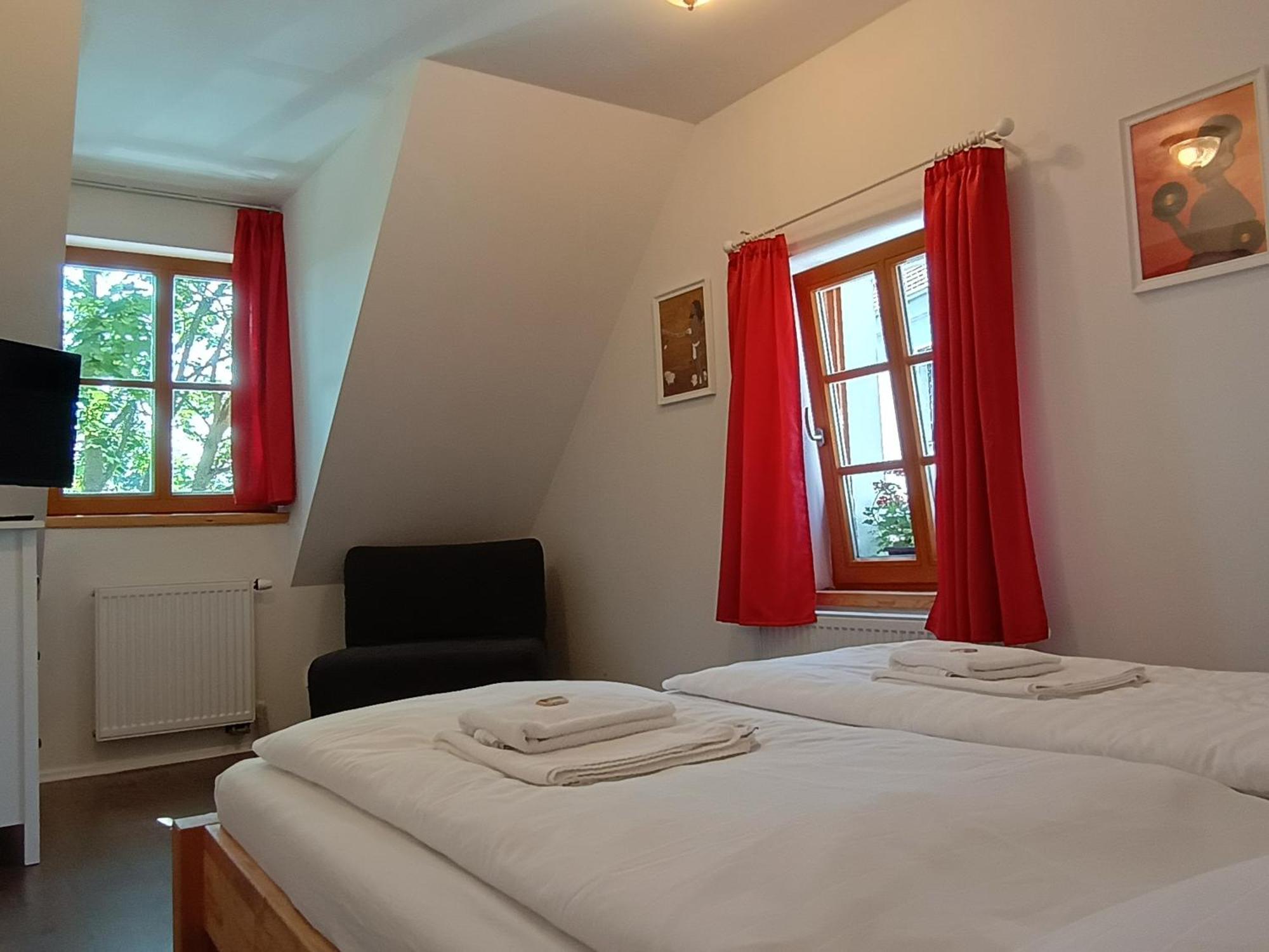 Apartmány Malý mnich Mníšek pod Brdy Exterior foto