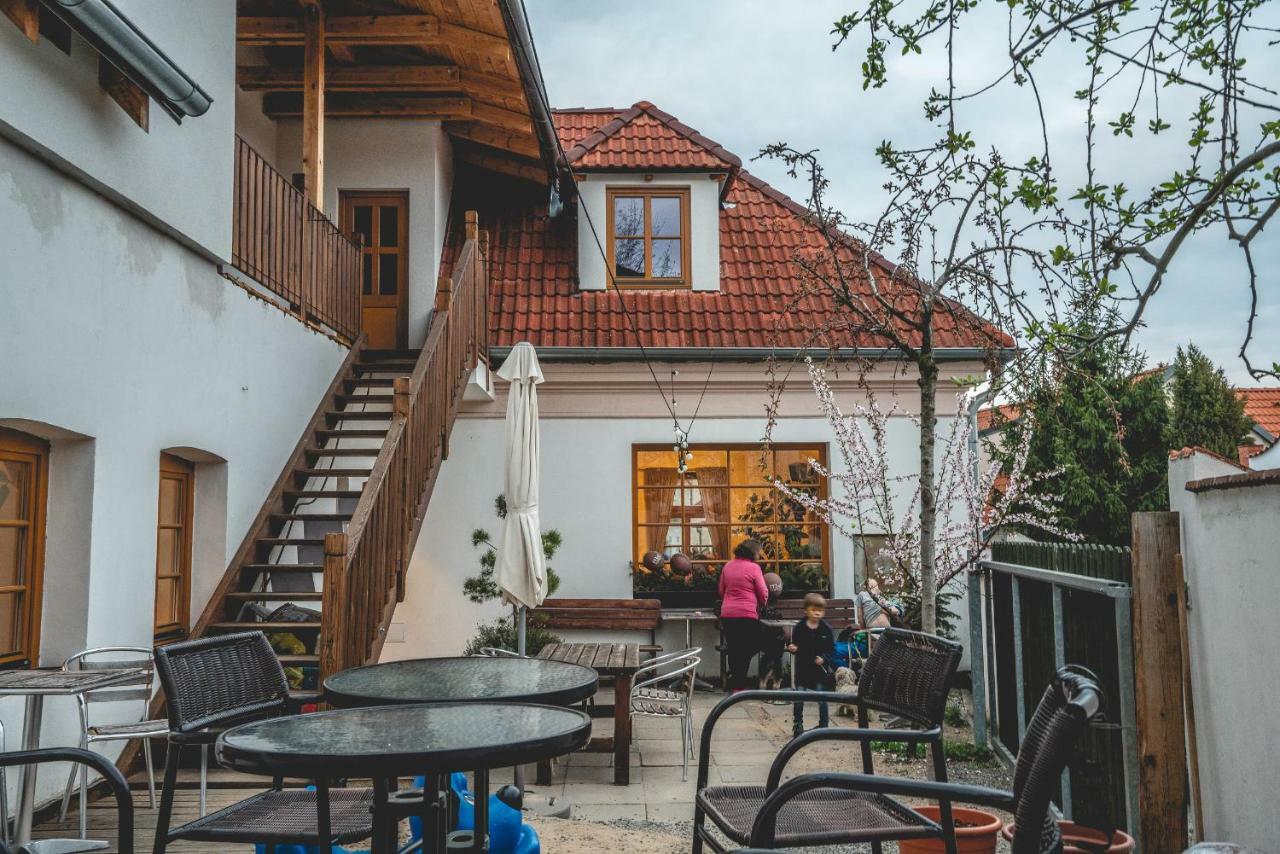 Apartmány Malý mnich Mníšek pod Brdy Exterior foto